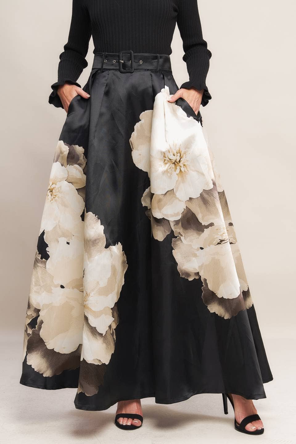 Dramatic Exit Printed Maxi Skirt - Black