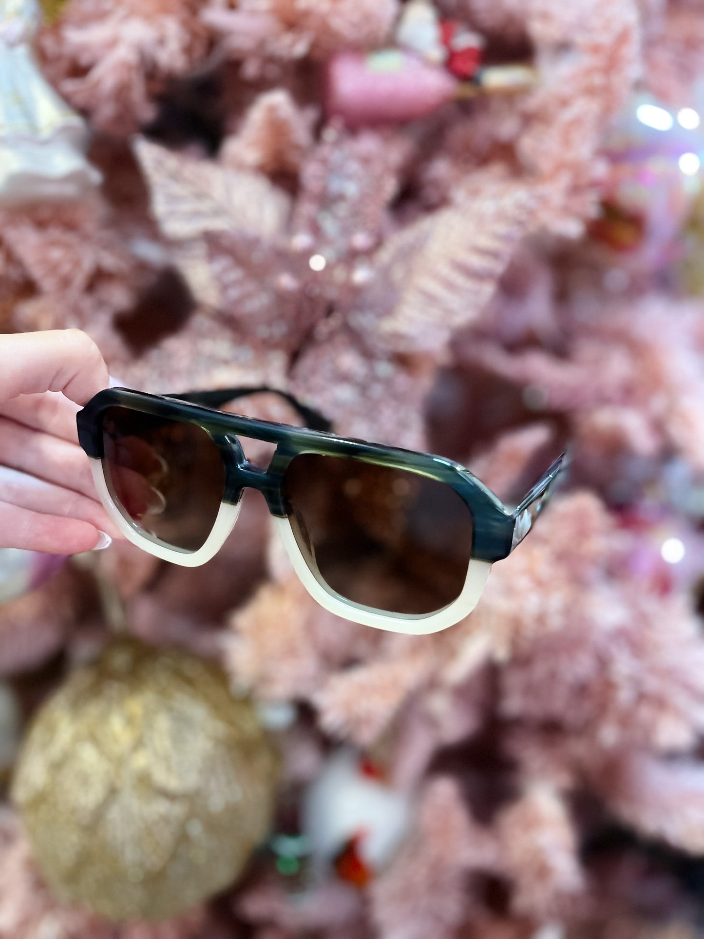 Two Tone Retro Frame Polarized Sunglasses