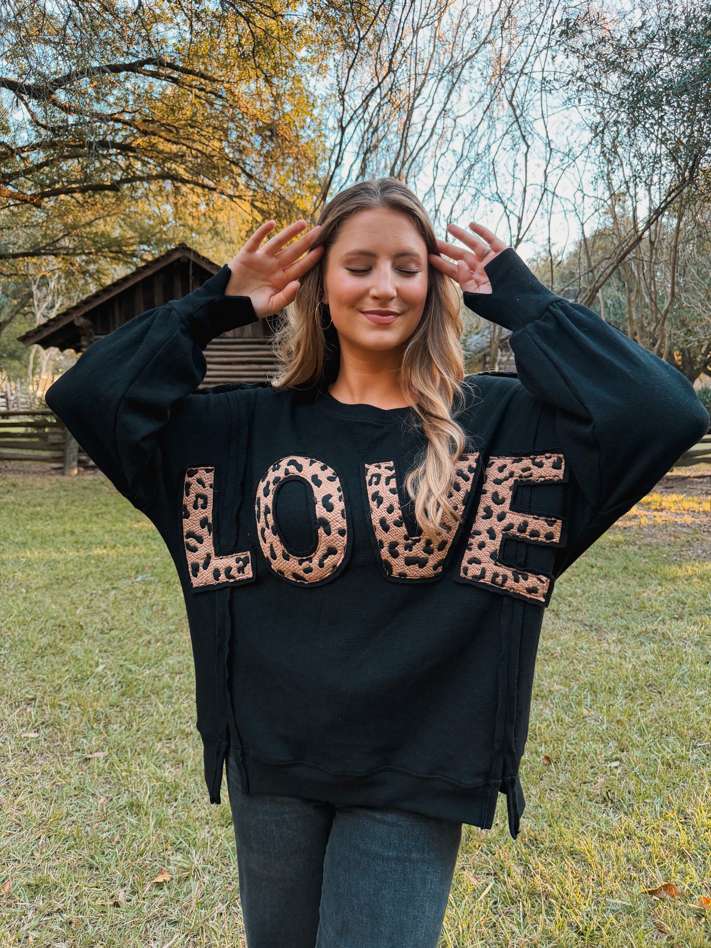 Oversized Leopard LOVE Patched Graphic Round Neck Top - Black