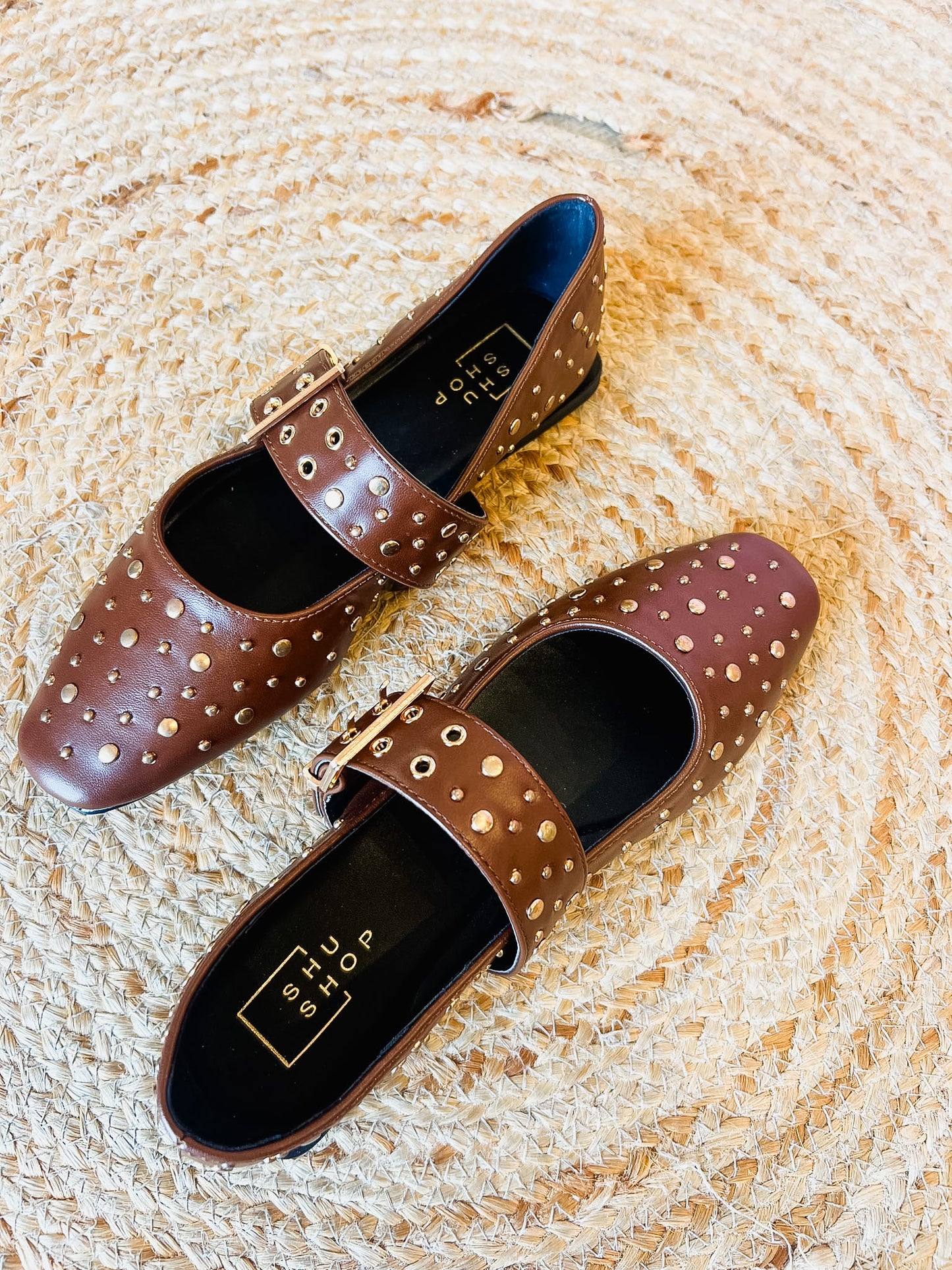 Avril Flat - Brown