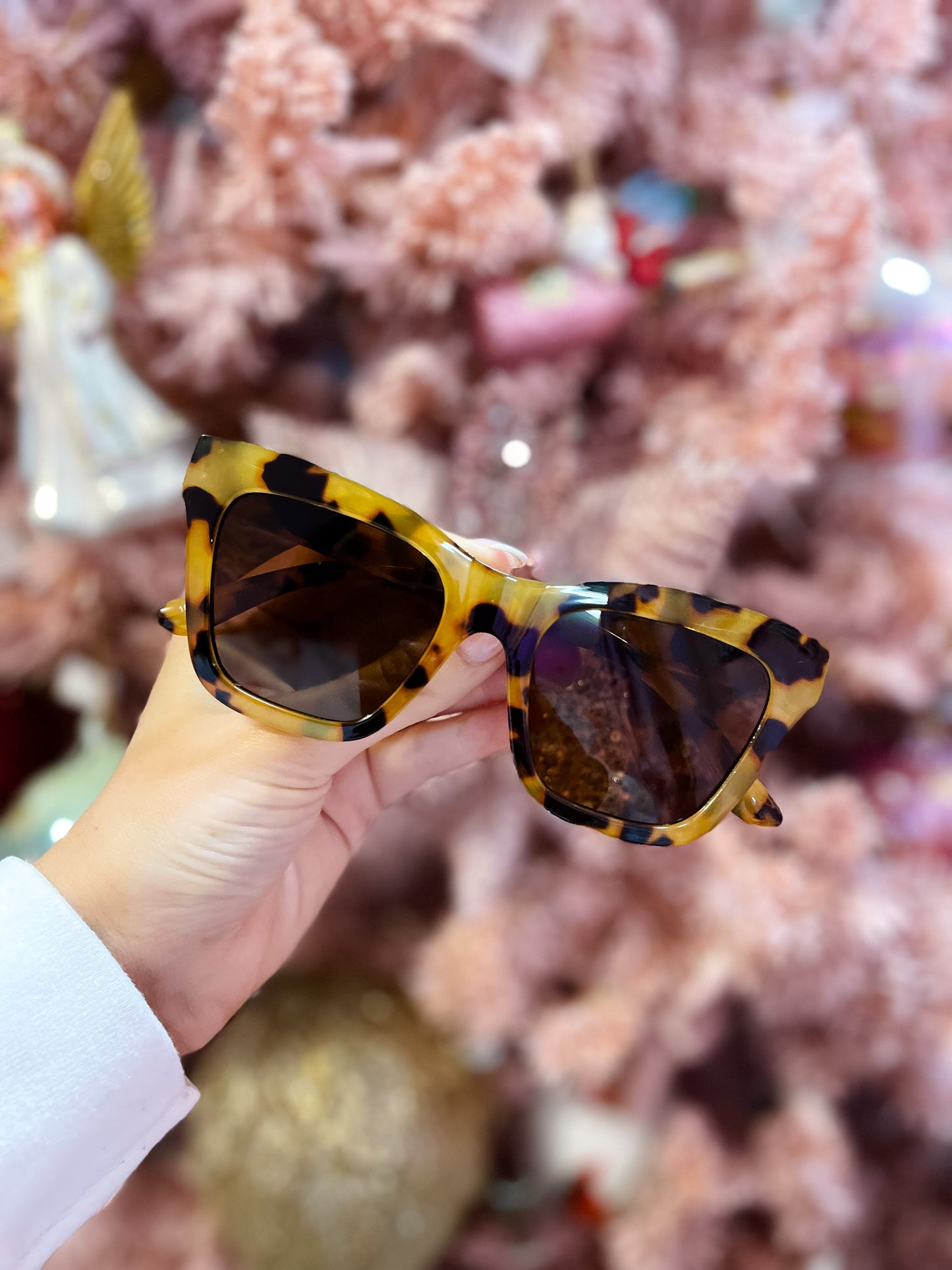 Tortoise Cateye Frame Sunglasses