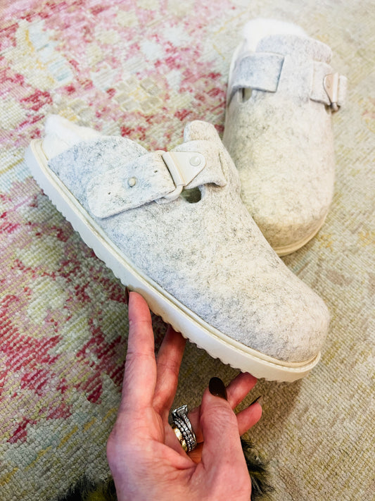 Portland Fuzzy Mule - Oatmeal