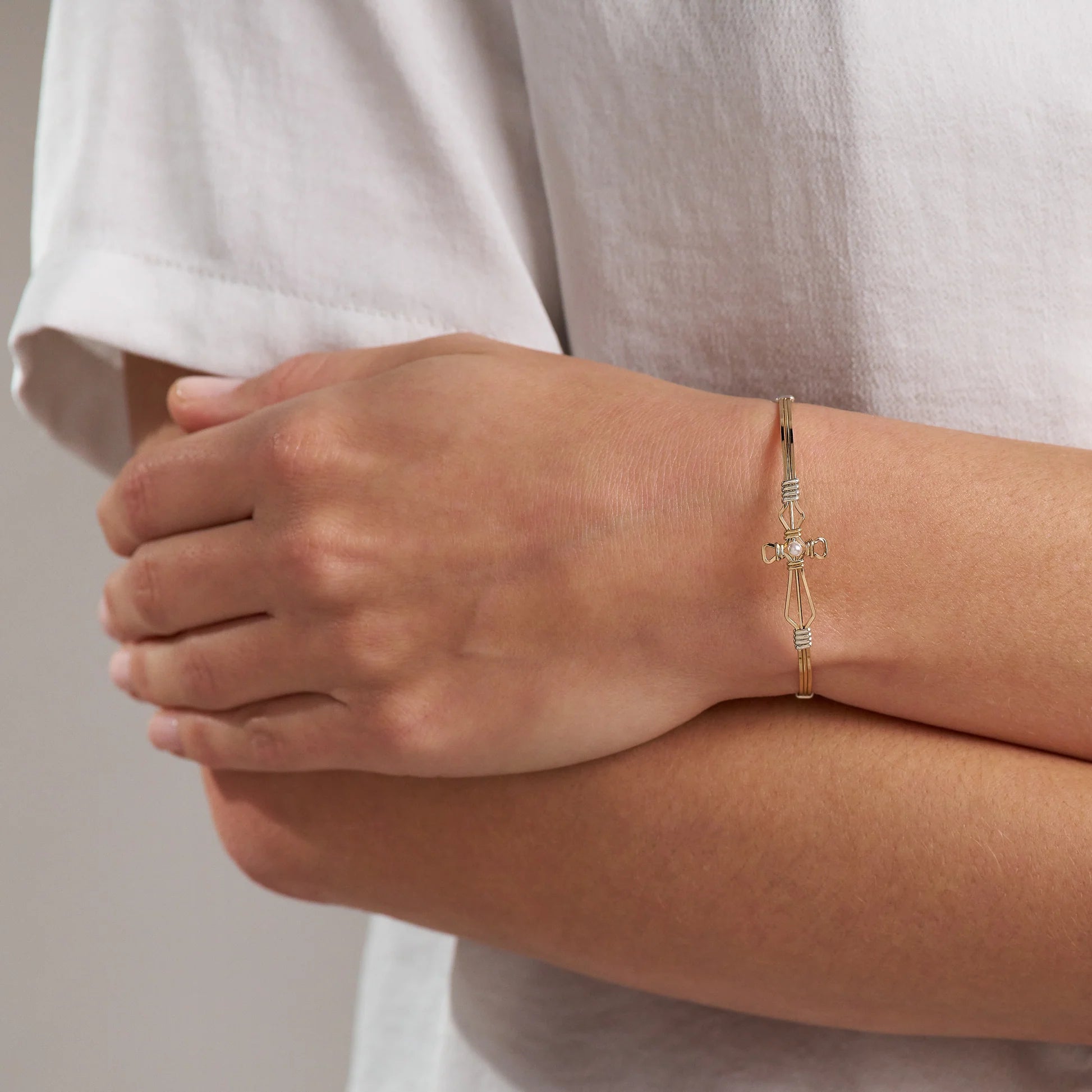 JesusLovesMeBracelet