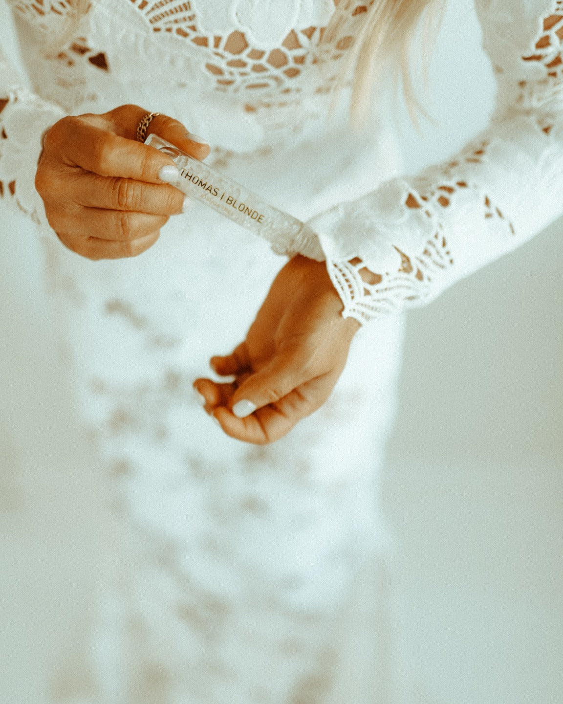 Thomas Blonde High-Roller Grab & Go Perfume Stick - Joshua Tree