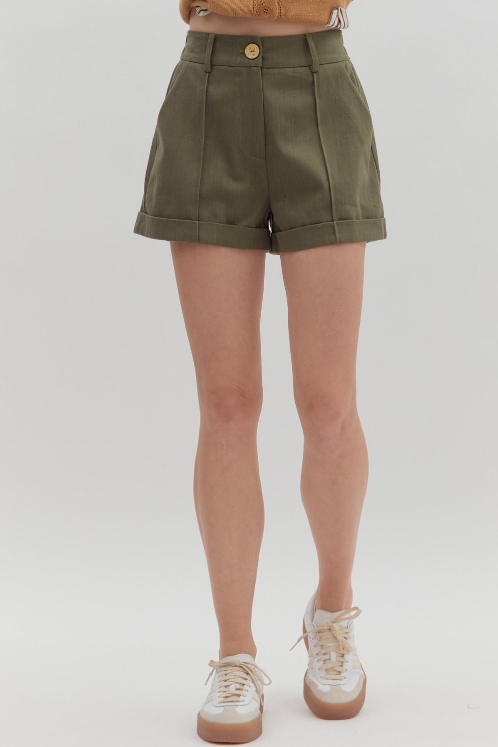 Trendy and Tailored High Waist Pleated Rolled Cuff Hem Shorts - Olive