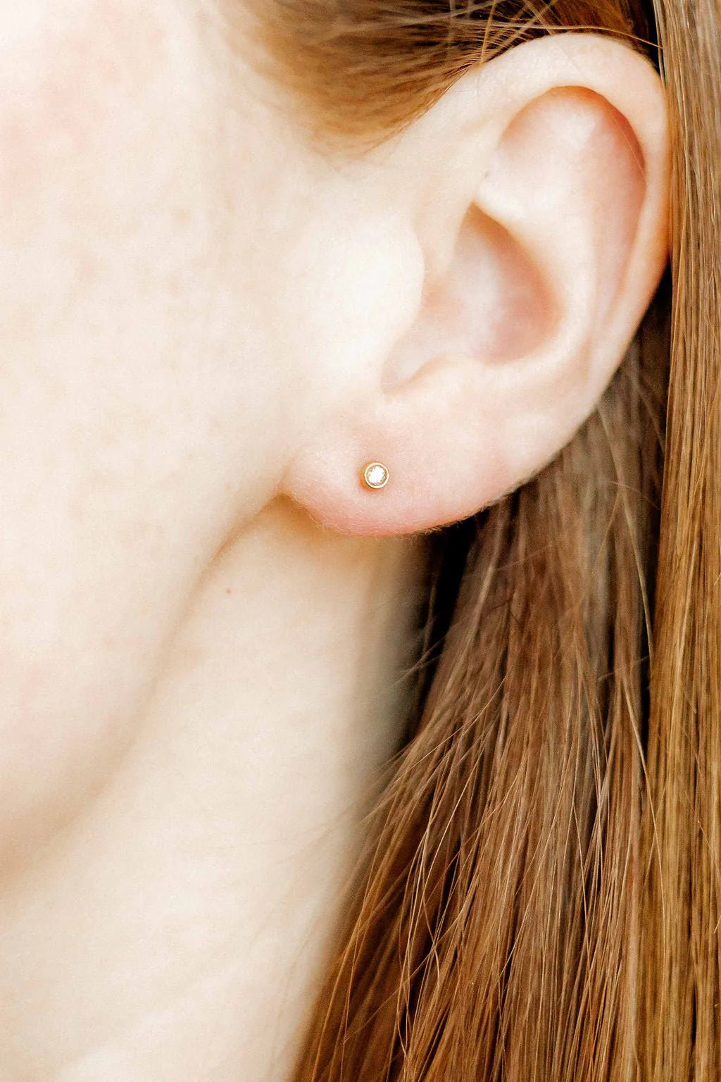 Micro Cooper Clear Gold - Screwback Stud Earrings
