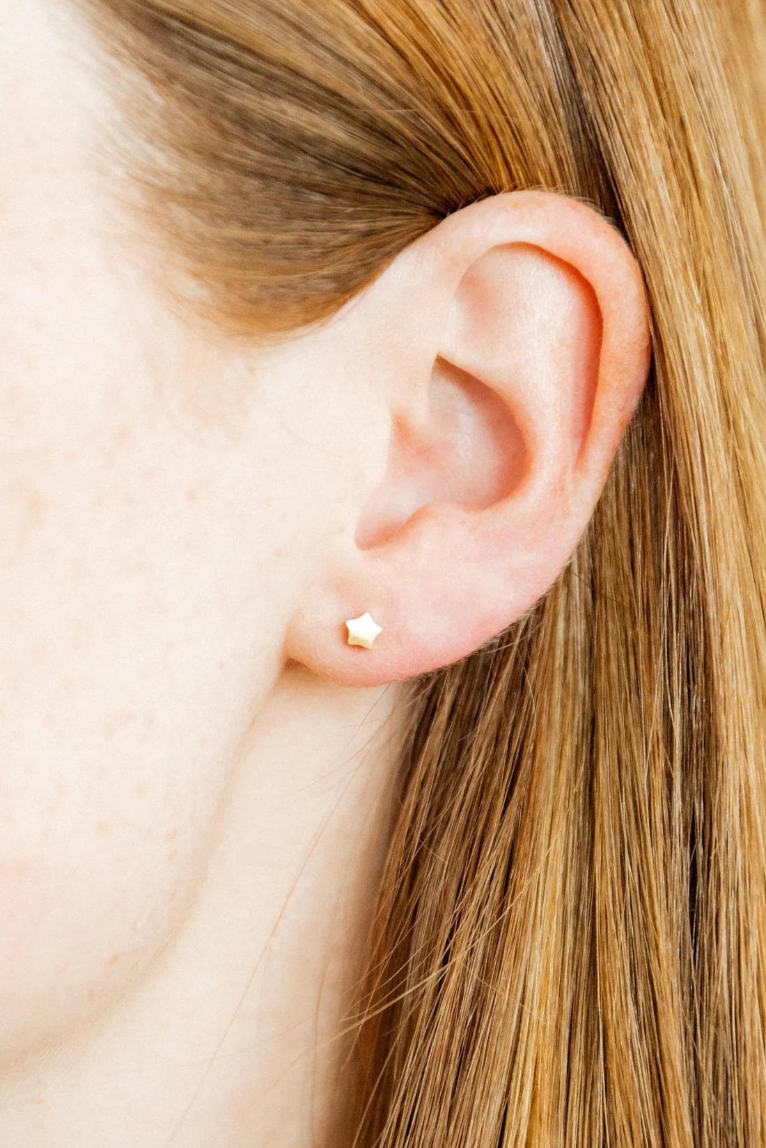 Lennon Star - Screwback Stud Earrings