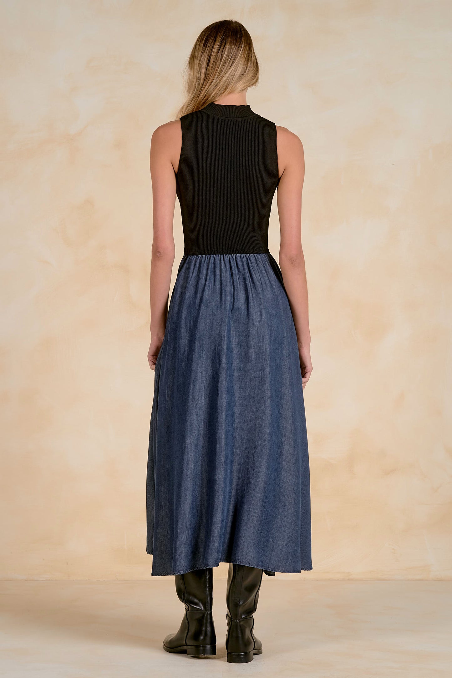 Call Out Maxi Mock Neck Dress - Navy/Black