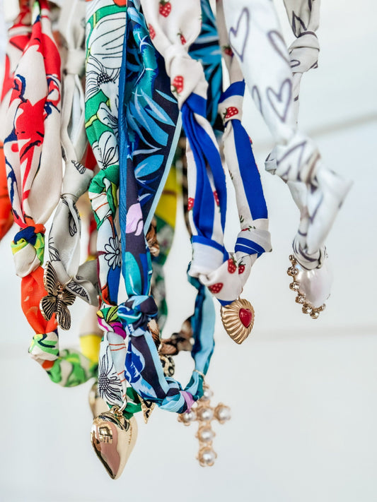Elevate Your Style with Scarf Charm Necklaces – The Must-Have Accessory of the Season