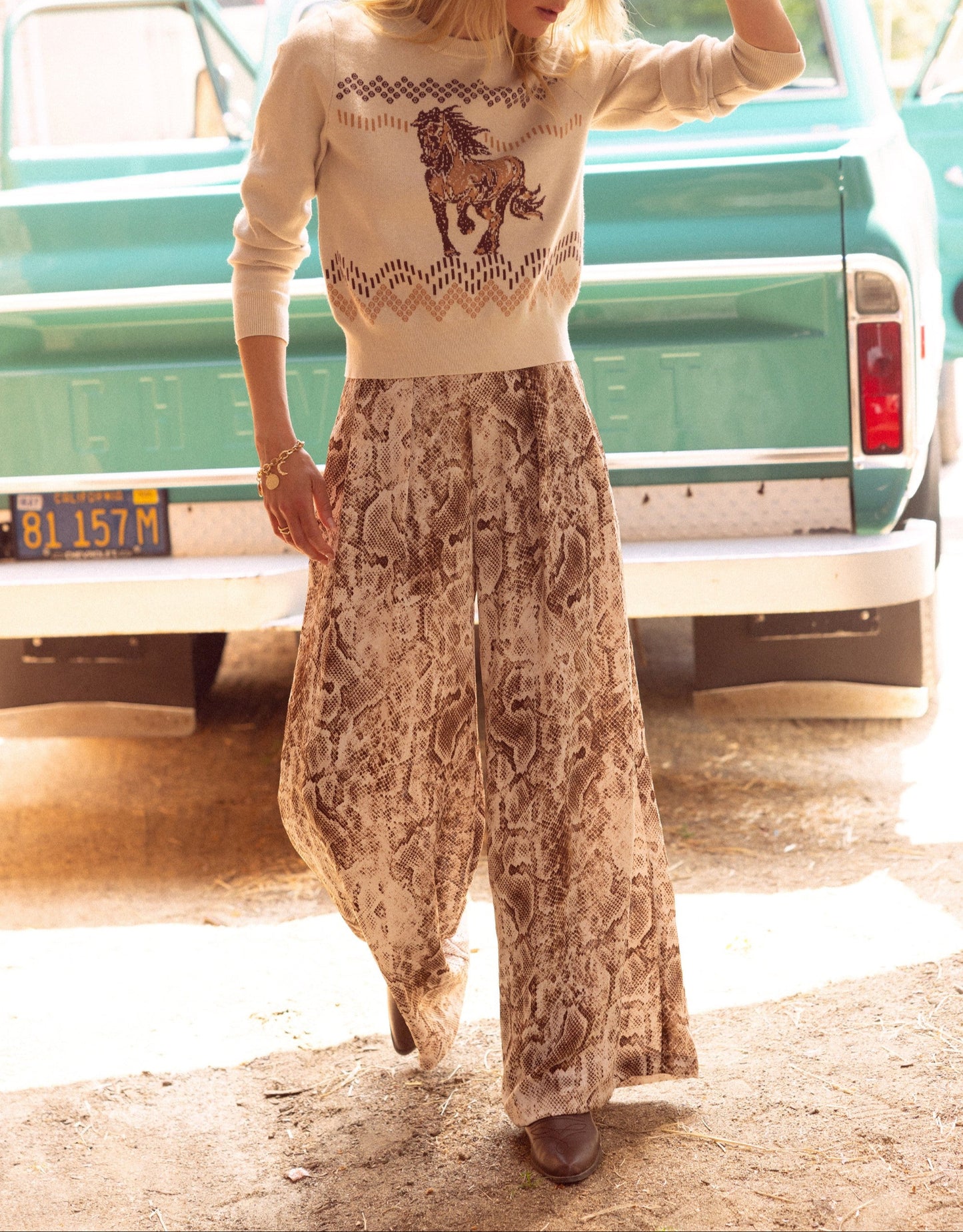 Ready To Run Horse Pattern Sweater - Ivory/Camel