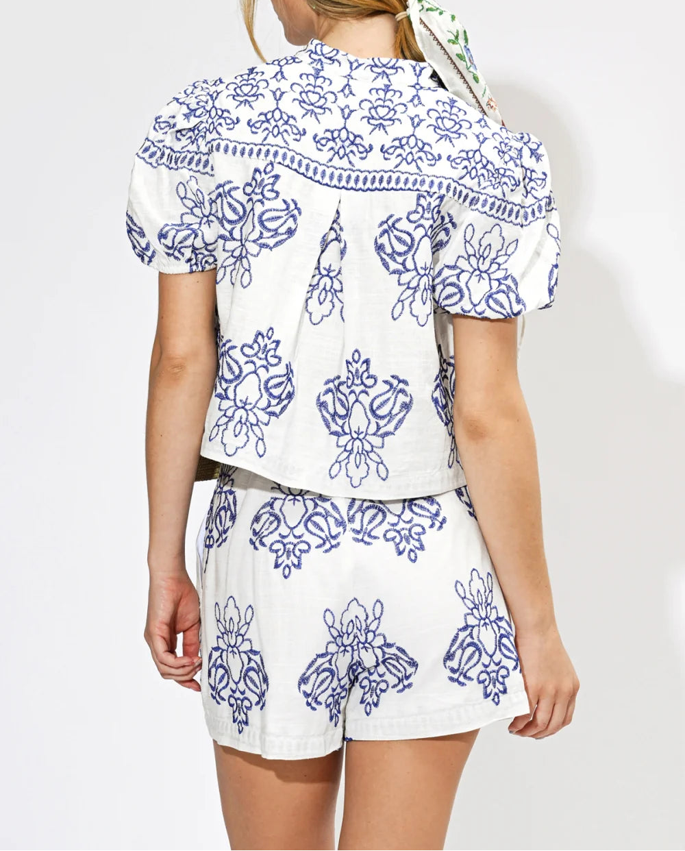 Caitlin Embroidered Short Sleeves Top - White/Blue