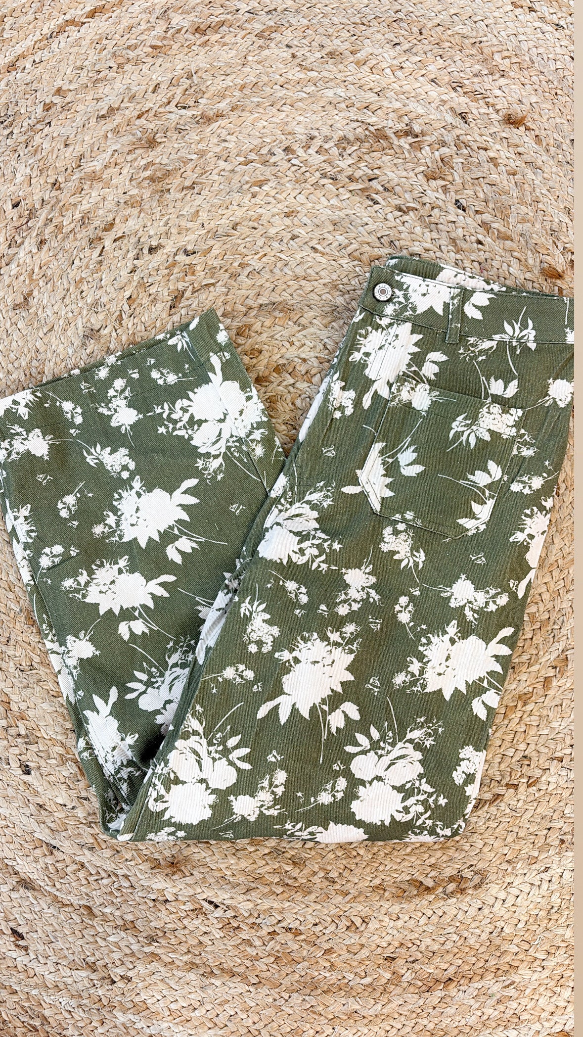 Good Company Floral Pant - Olive