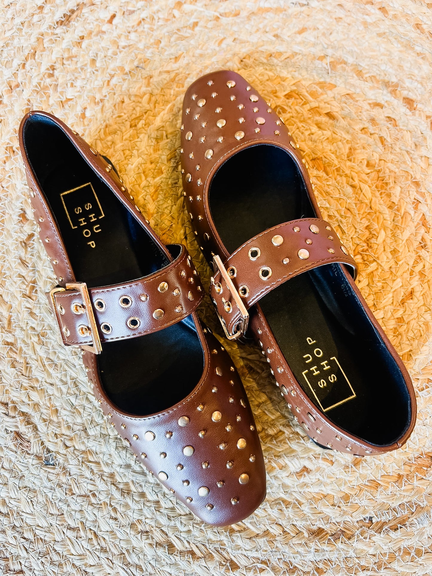 Avril Flat - Brown