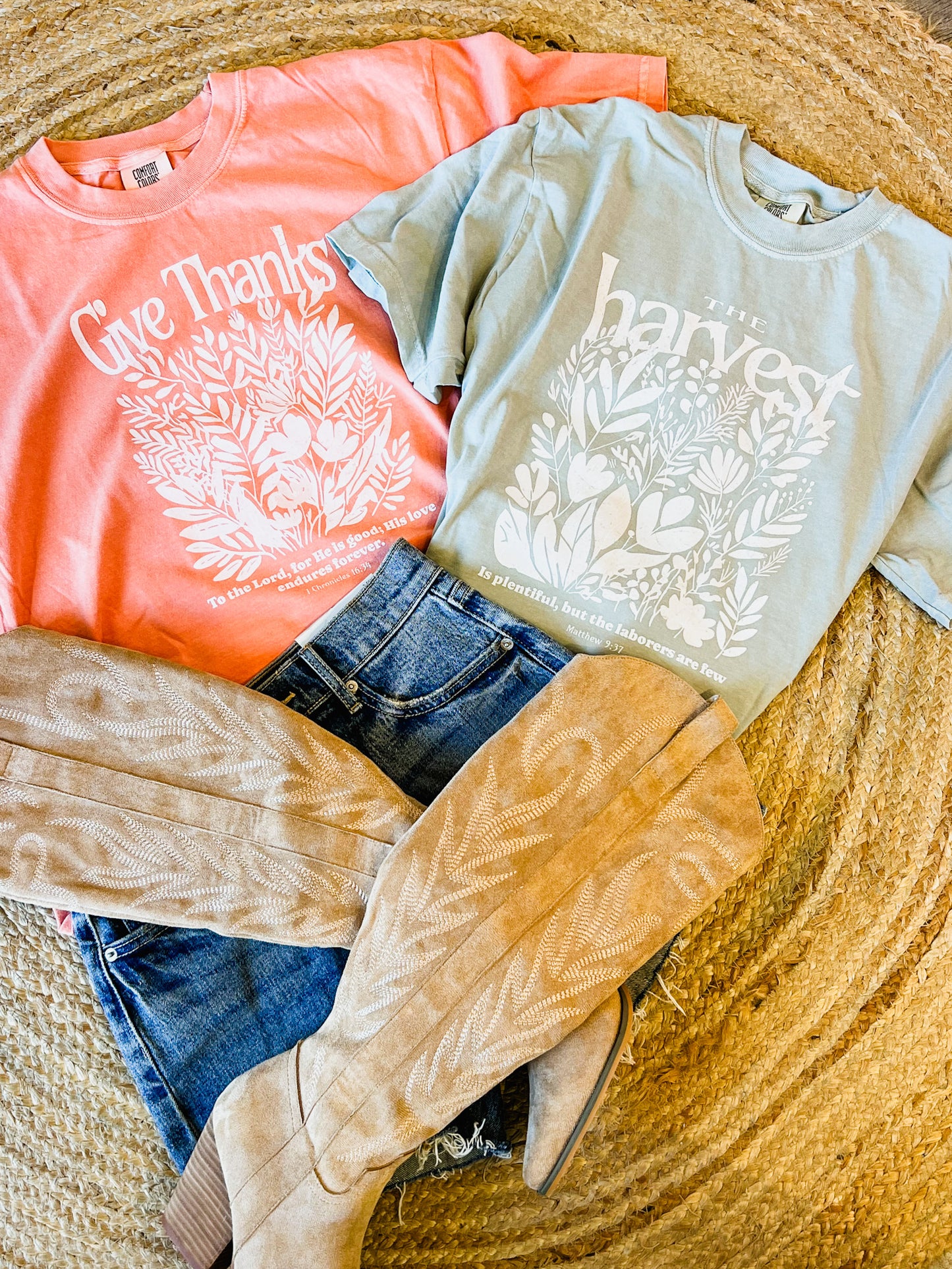 The Harvest Graphic Tee - Bay
