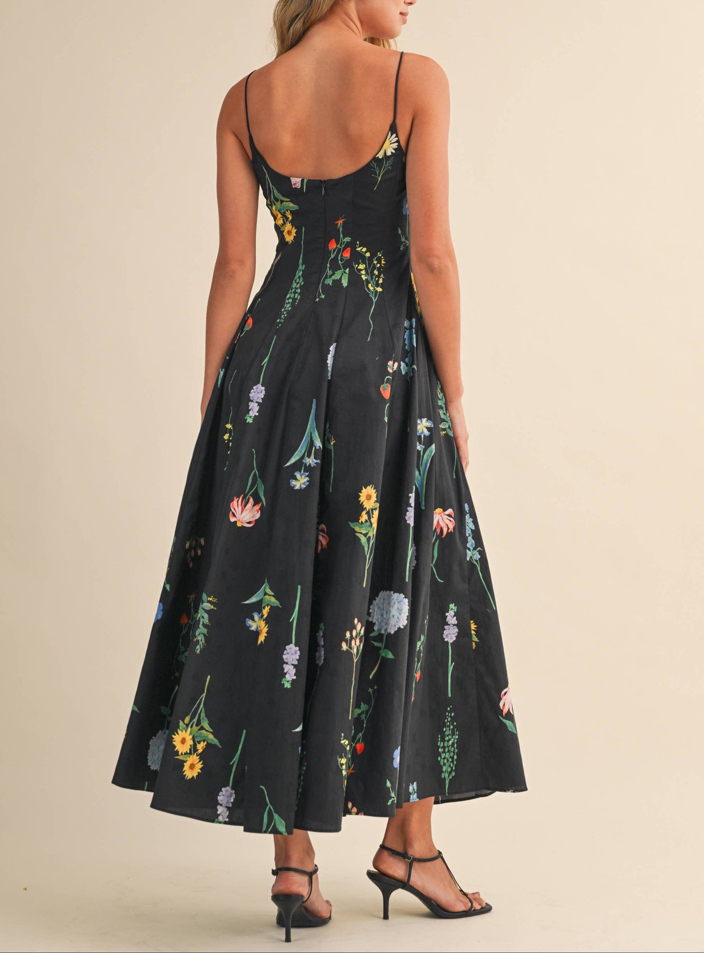 Worth It Floral Printed Sleeveless Flared Maxi Dress - Black