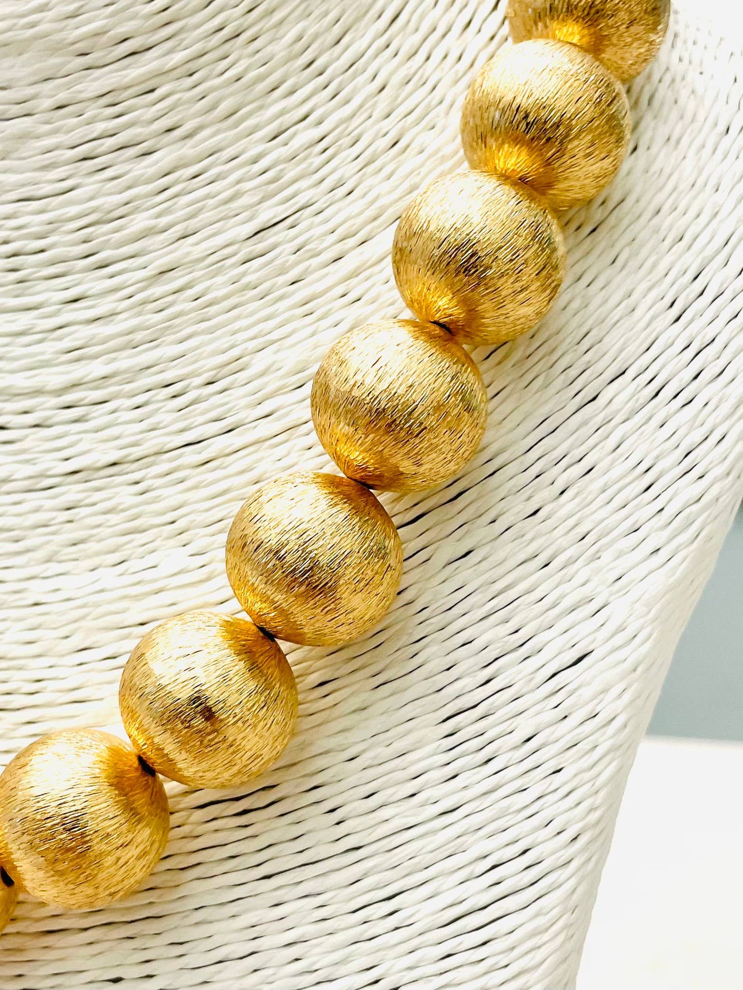 Chic Chunky Ball Necklace - Brushed Gold