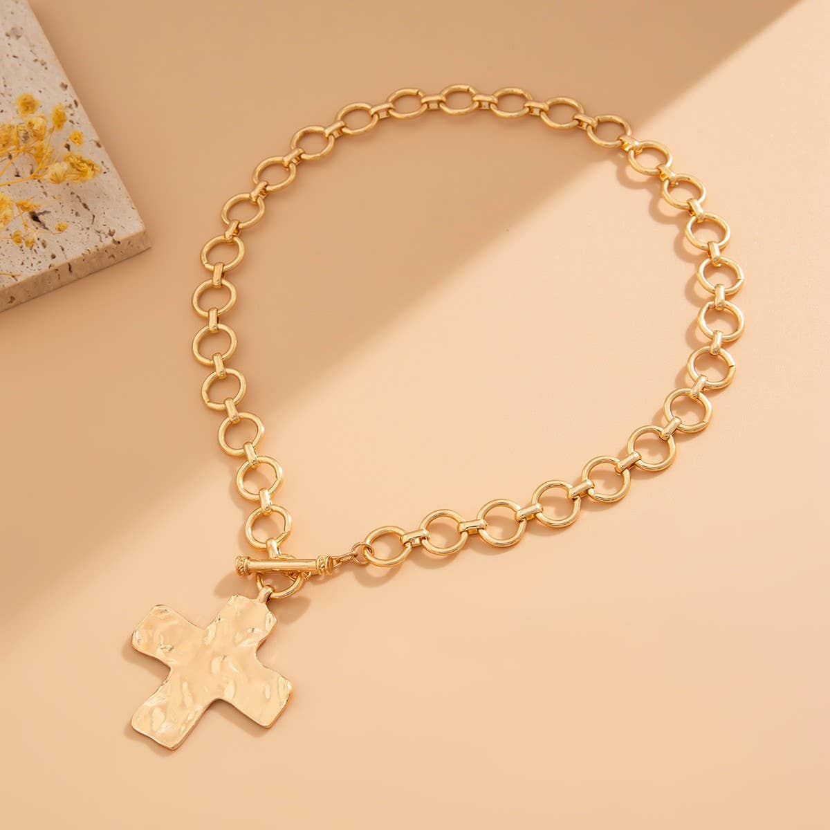 Notable Hammered Cross Front Toggle Necklace - Gold