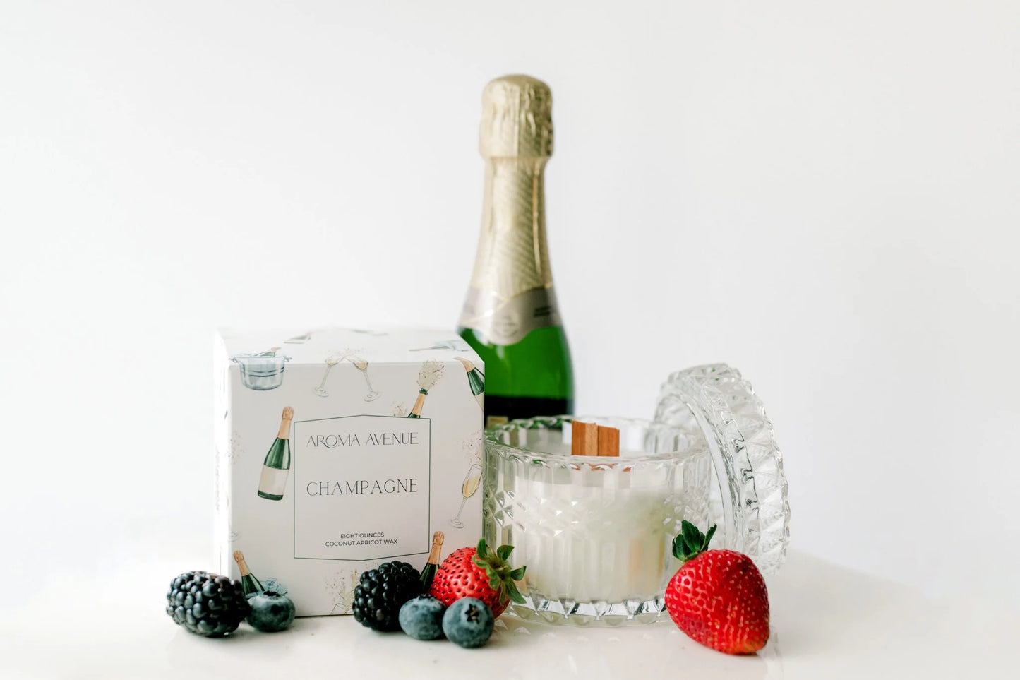 Aroma Avenue 13oz. Candle - Champagne