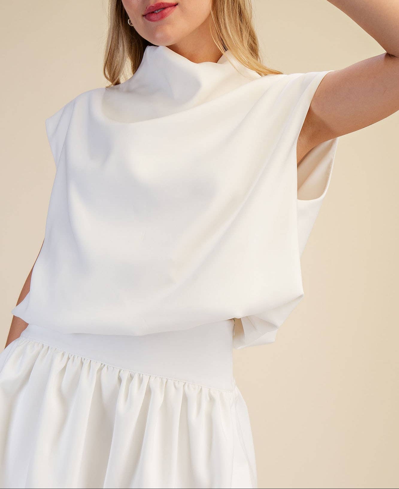 Day Dream Mock Neck Balloon Top - Ivory