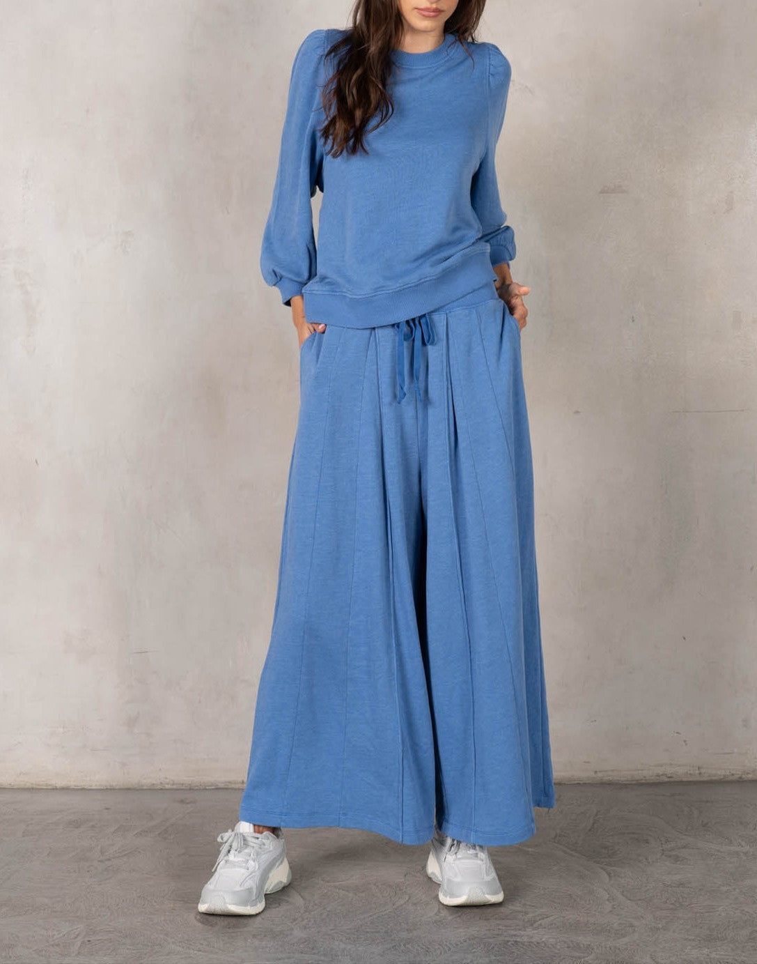 No Brainer Wide Leg Pleated Sweatpants - Denim