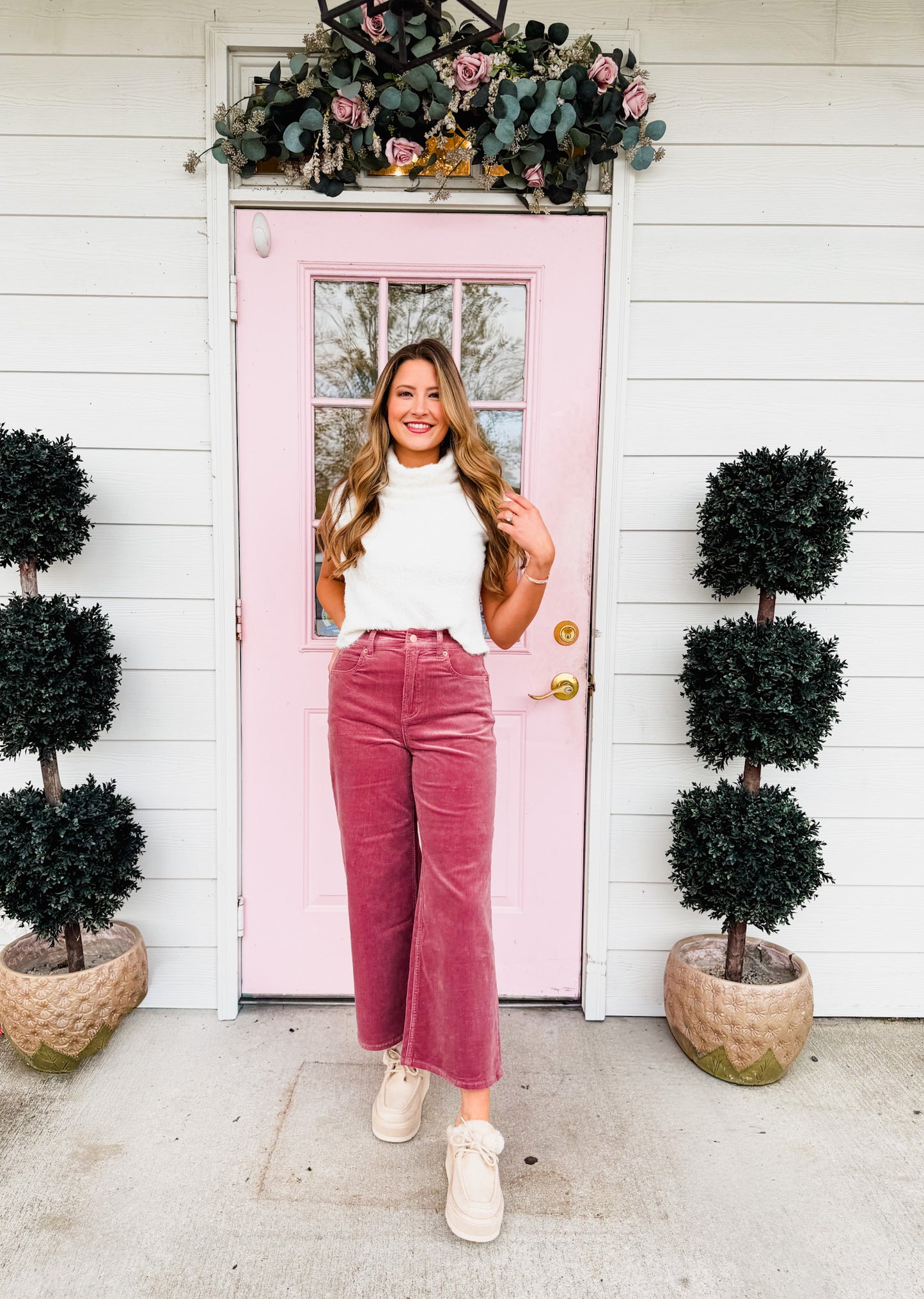 Ovation Feather Turtle Neck Tank - Ivory