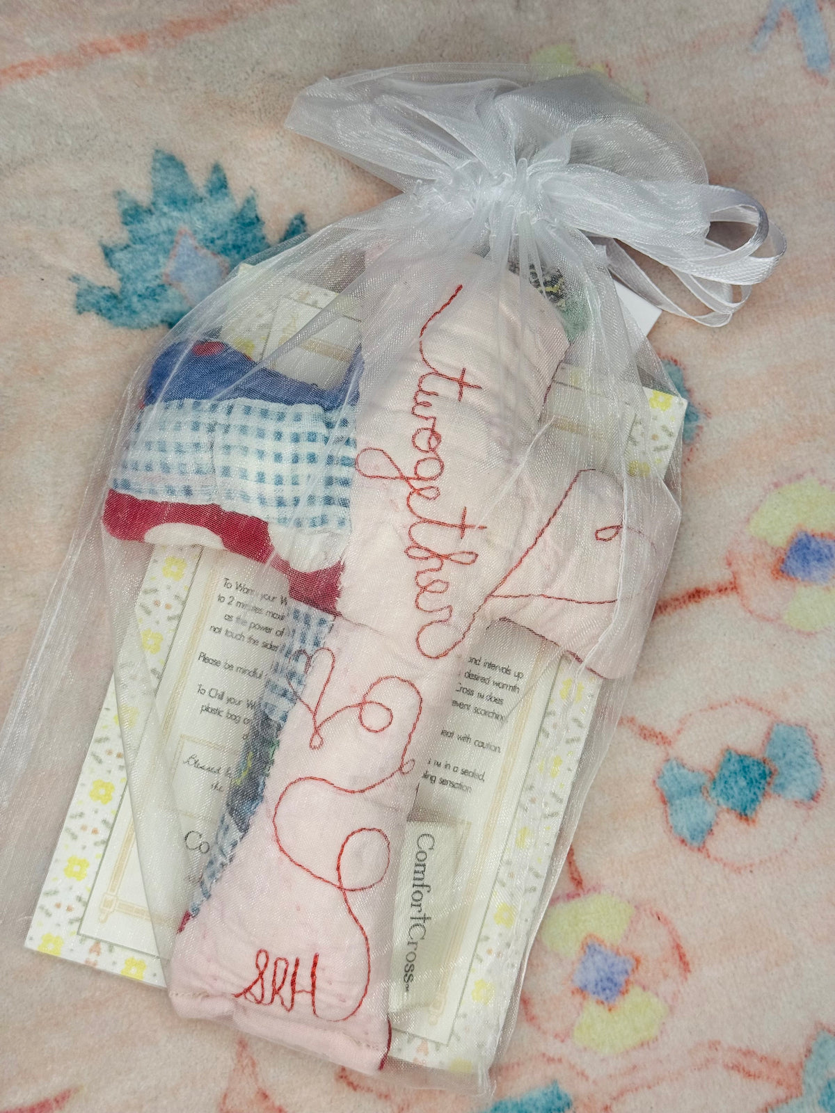 Comfort Crosses - Together (Pink/Red) - Lavender Scent