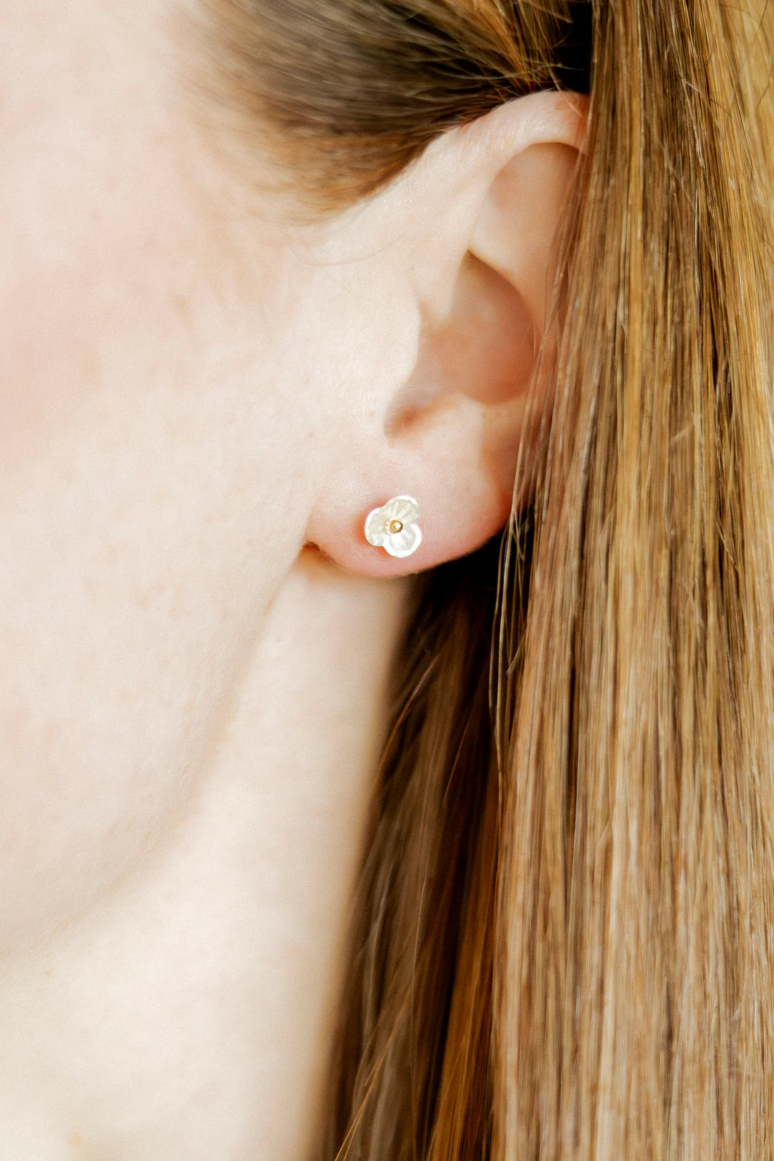 Marlowe - Screwback Stud Earrings