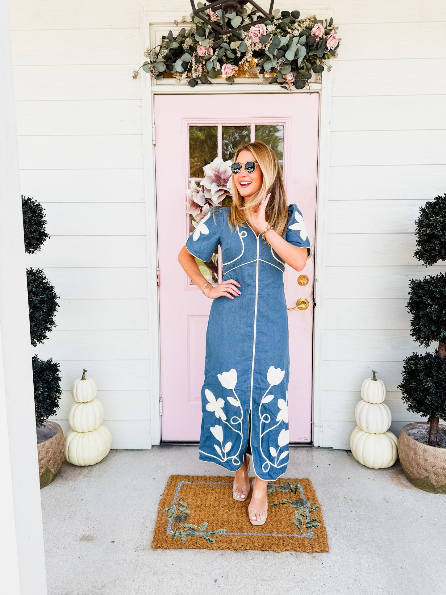 Catch Up Floral Appliqué Contrast Trim Midi Dress - Denim
