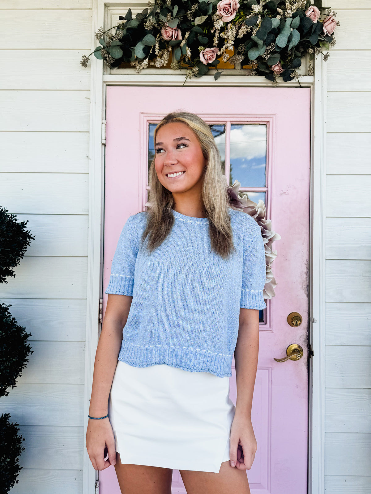 Unwind Short Sleeve Round Neck Sweater - Blue/White
