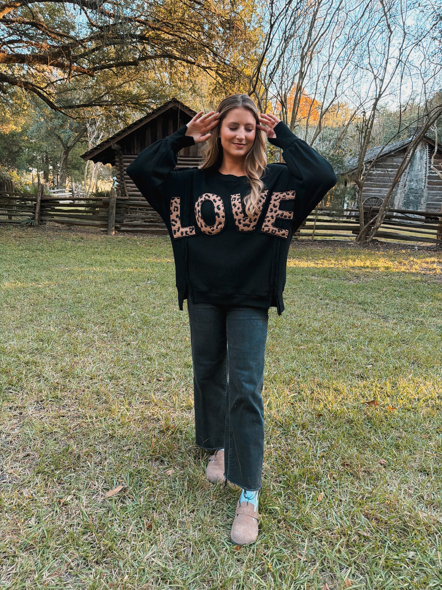 Oversized Leopard LOVE Patched Graphic Round Neck Top - Black