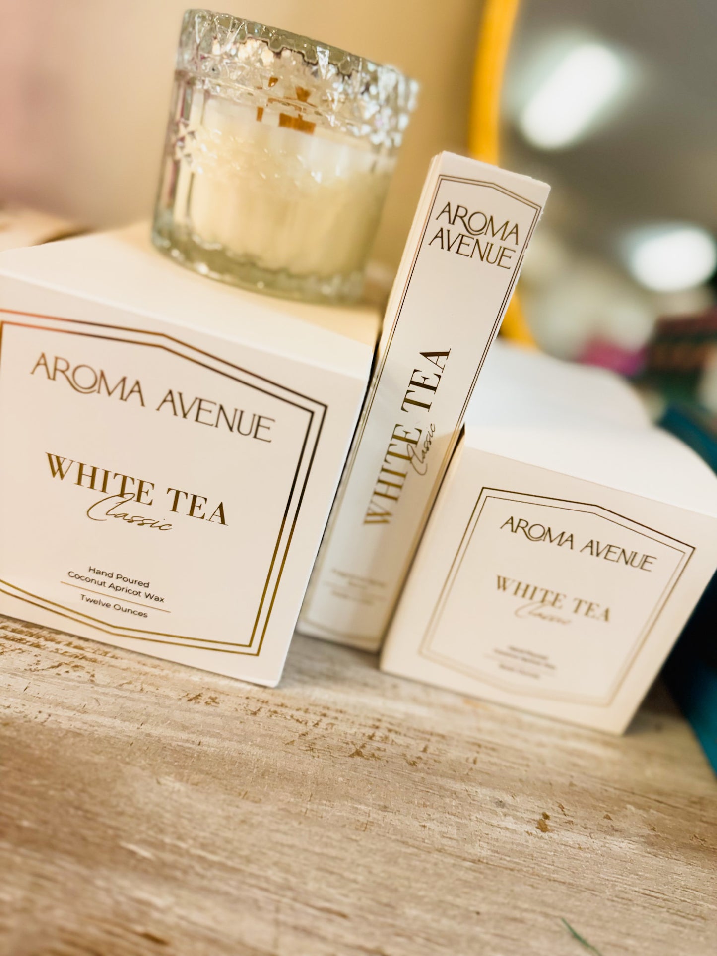 Aroma Avenue 13oz. Candle - White Tea