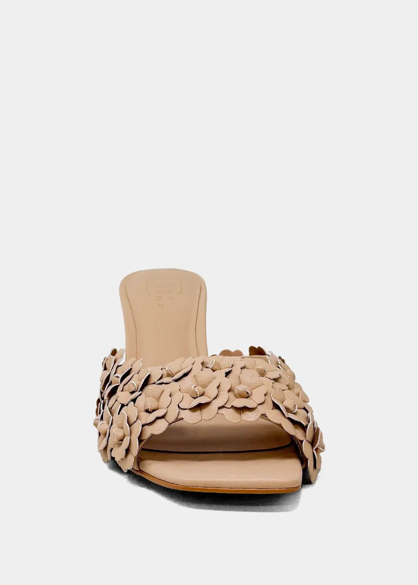 Elsa Heel - Nude