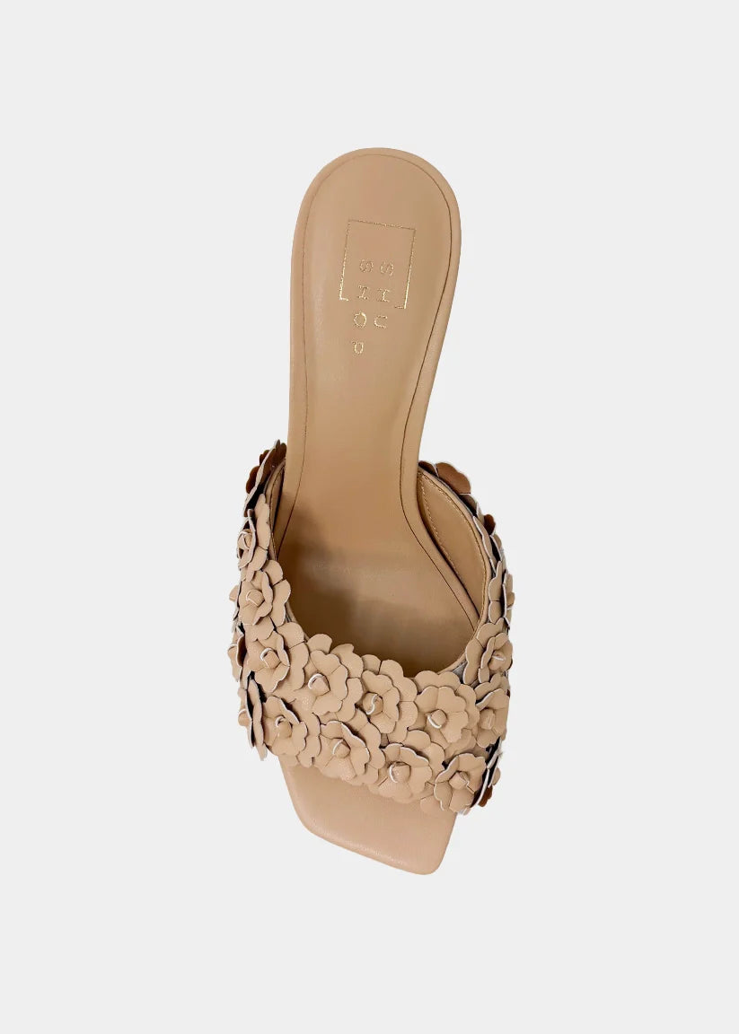 Elsa Heel - Nude