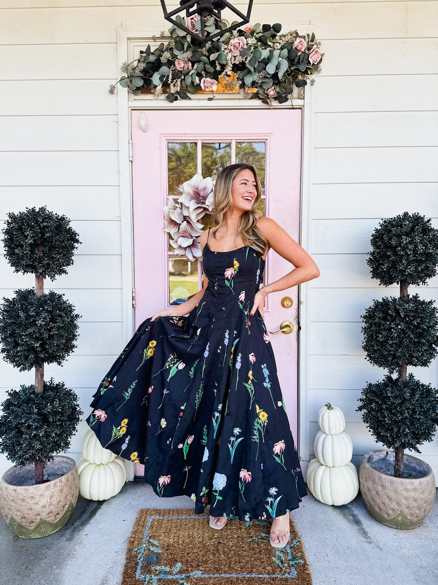 Worth It Floral Printed Sleeveless Flared Maxi Dress - Black