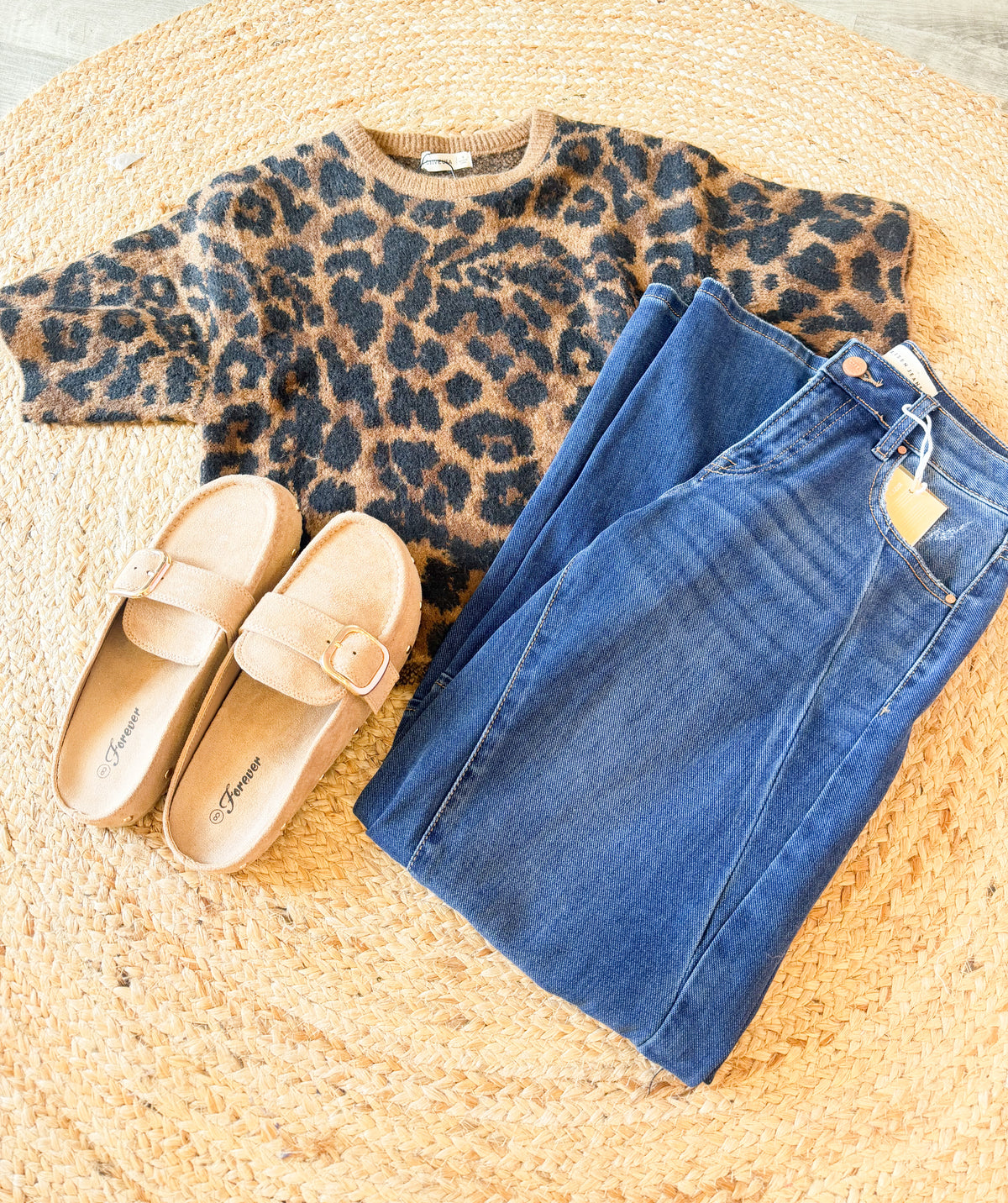 All Day Short Sleeve Round Neck Leopard Jacquard Sweater - Brown
