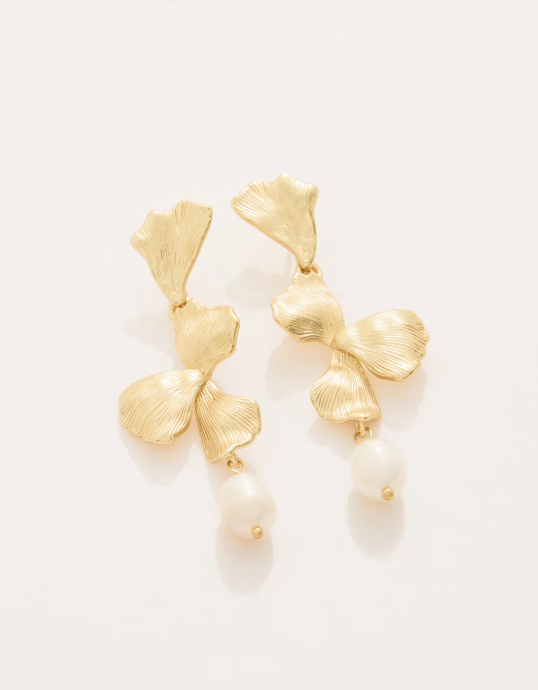 Ginko Leaf Dangle Earrings Pearl White by Spartina 449