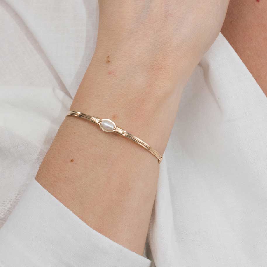 Pearl of My Heart Bracelet - 14K Gold Artist Wire