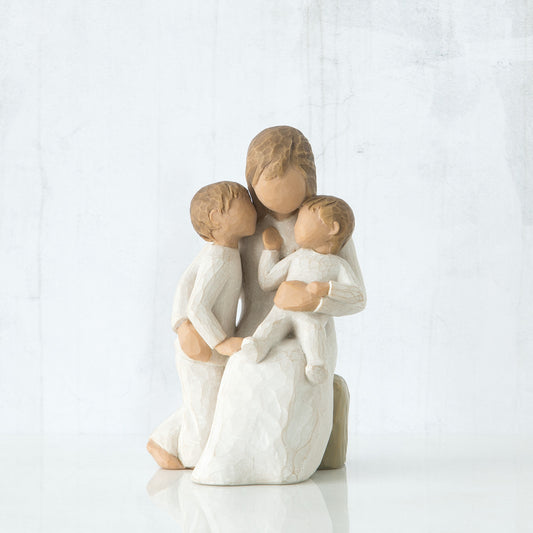Quietly sculpted figure by Susan Lordi | Willow Tree