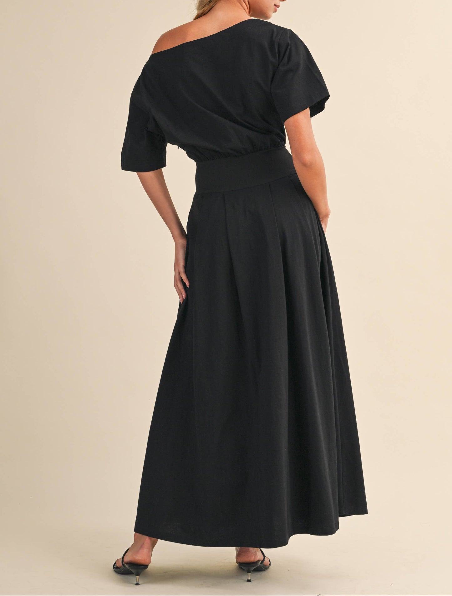 Float On Boat Neck Cinched Waist Maxi Dress - Black