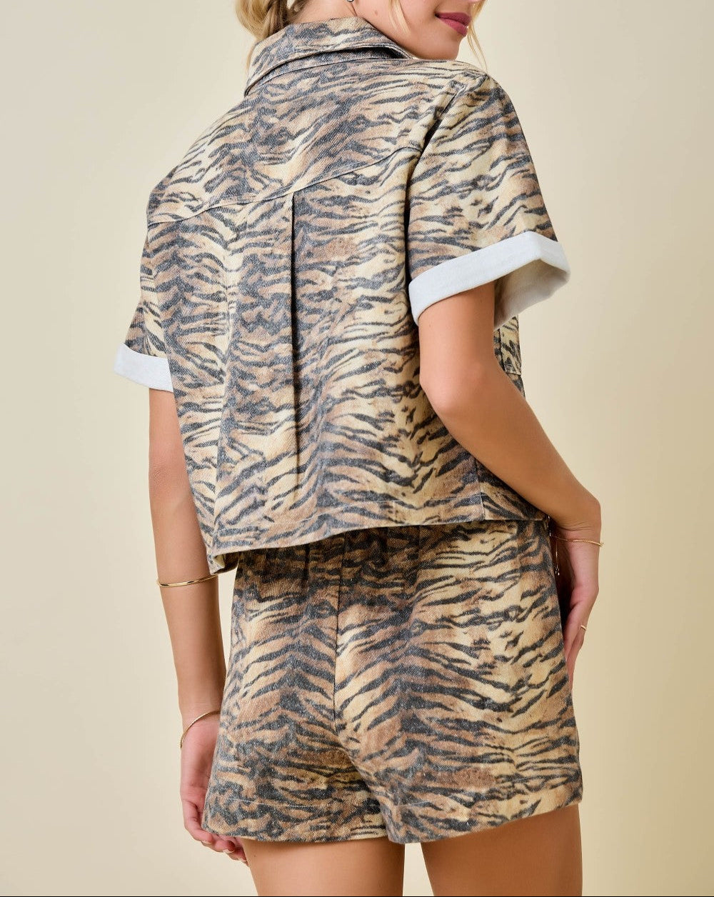 Fan Favorite Tiger Print Denim Elastic Waist Shorts - Lt. Brown/Black