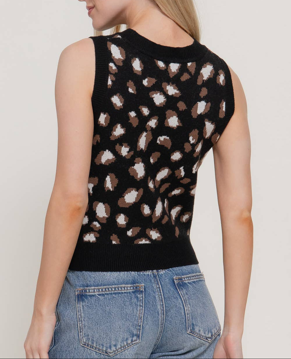 Just Right Sleeveless Round Neck Leopard Jacquard Sweater - Black/Cream