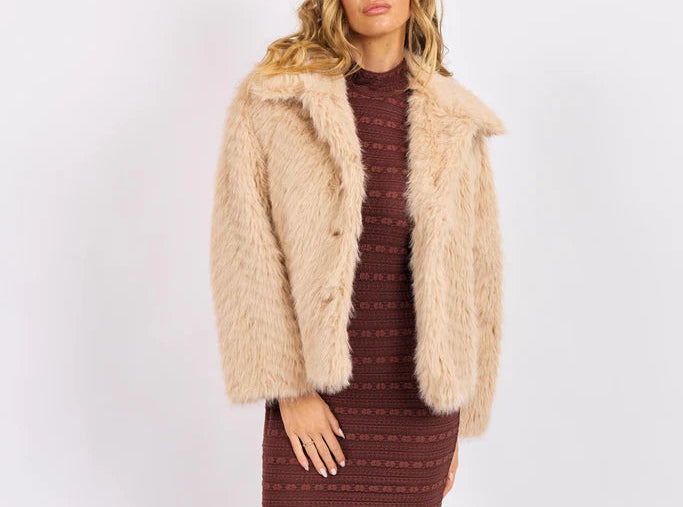 Prairie Chevron Faux Fur Collar Coat - Beige