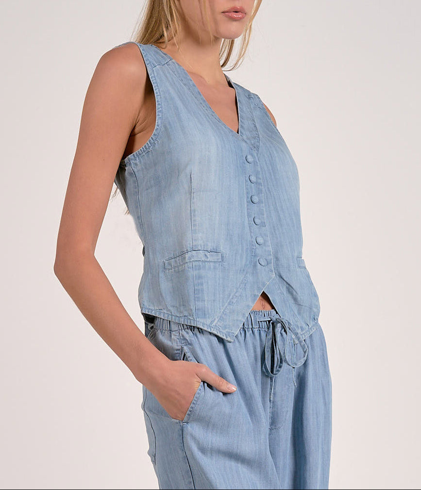 Elan Country Time Sleeveless Vest - Blue